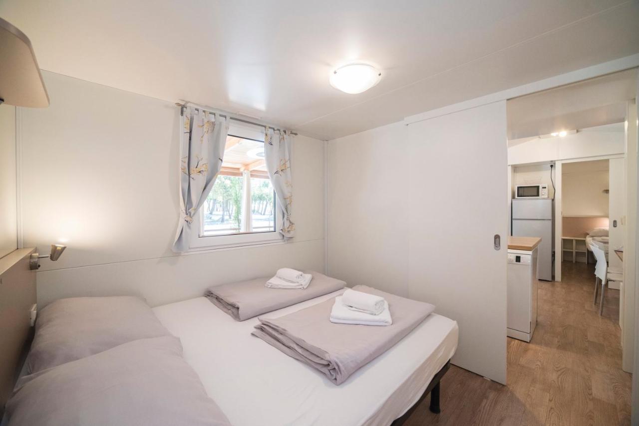 Mobile Home Cube, 3 Bedrooms, Free Parking, Wifi Biograd Na Moru Luaran gambar